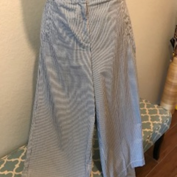 Loft Marisa Flair Capri Stretch Pants - Picture 1 of 7